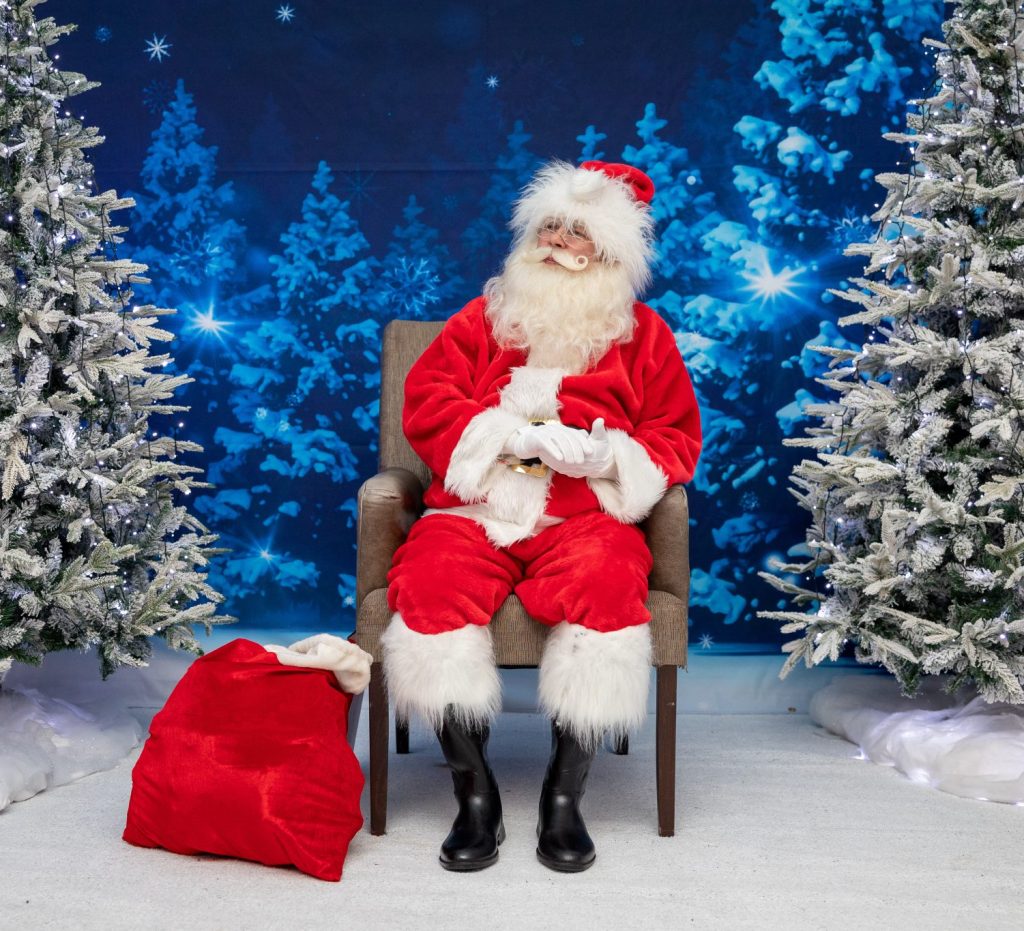 SANTA DAZZLE EAST MIDLANDS 